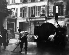 Load image into Gallery viewer, Paris by Louis Stettner, Black and White Street Photography 1950s