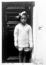 Load image into Gallery viewer, #Bows by Roberta Fineberg, Black-and-White Street Photography in Paris 1980s France