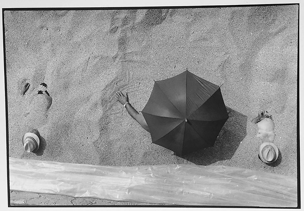 Beach, Italy, Black and White Photography 1980s by Leonard Freed
